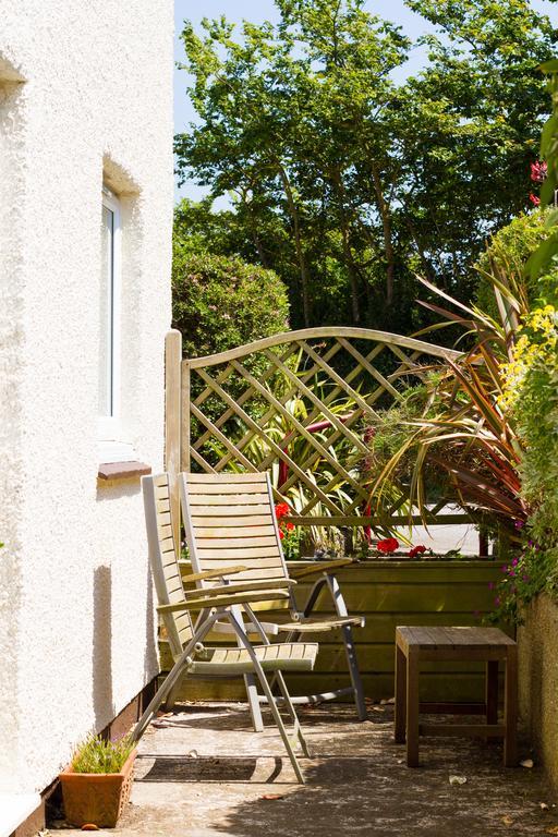 Gwithian Holidays Hayle Room photo